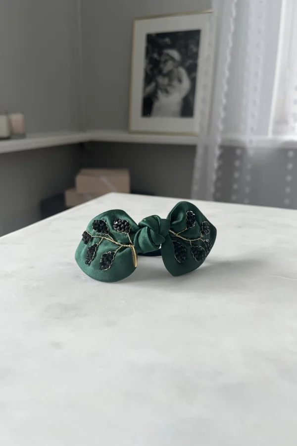 AMII | Silk Satin Hairtie - emerald